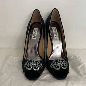 Badgley Mischka Black Pumps